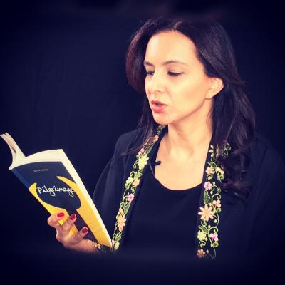 A Storyteller Reads