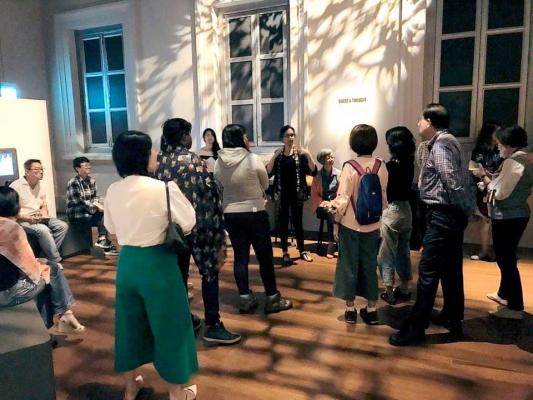 Storytelling Training for Museum Volunteer Guides