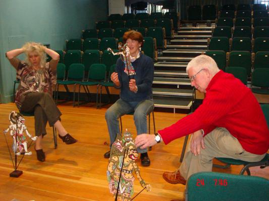 As part of her participation in the Festival, Kamini also toured Dumfries & new Galloway. She conducted a storytelling master class for local storytellers as well as performed at The Cat Strand.